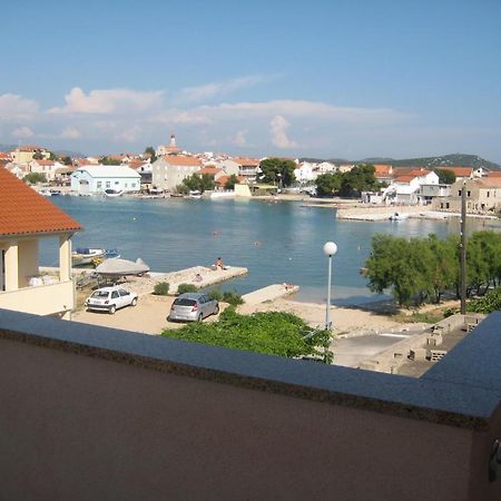 Apartments Jakovcev Betina  Buitenkant foto