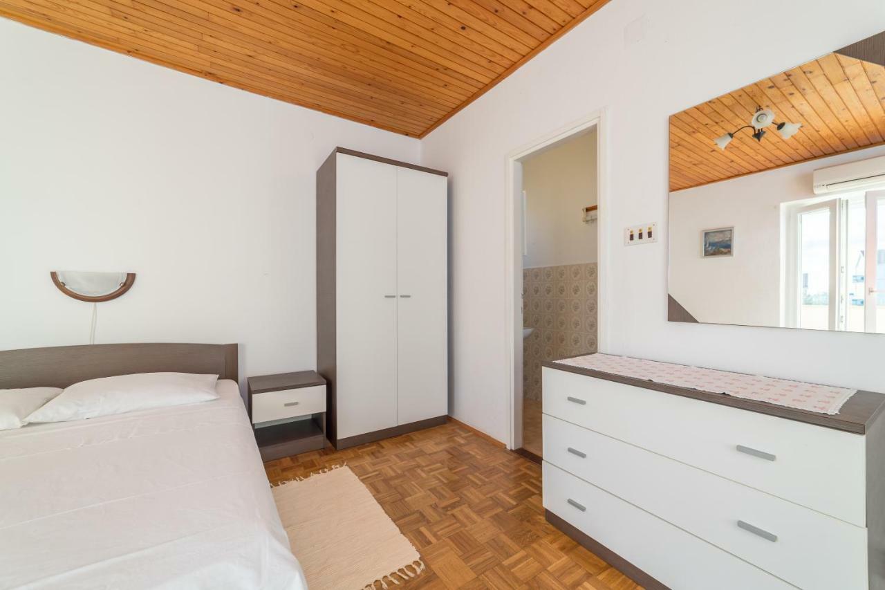 Apartments Jakovcev Betina  Buitenkant foto