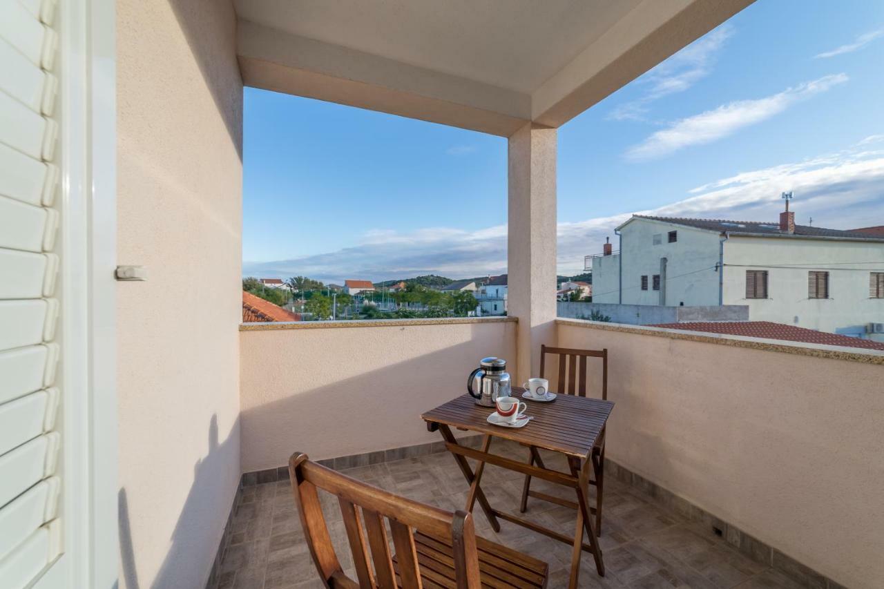 Apartments Jakovcev Betina  Buitenkant foto